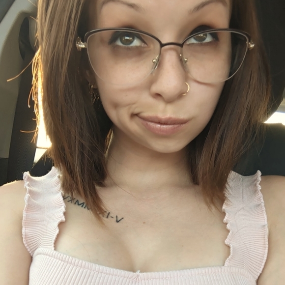 Meet your Posher, Sadie - Picture 1 of 1